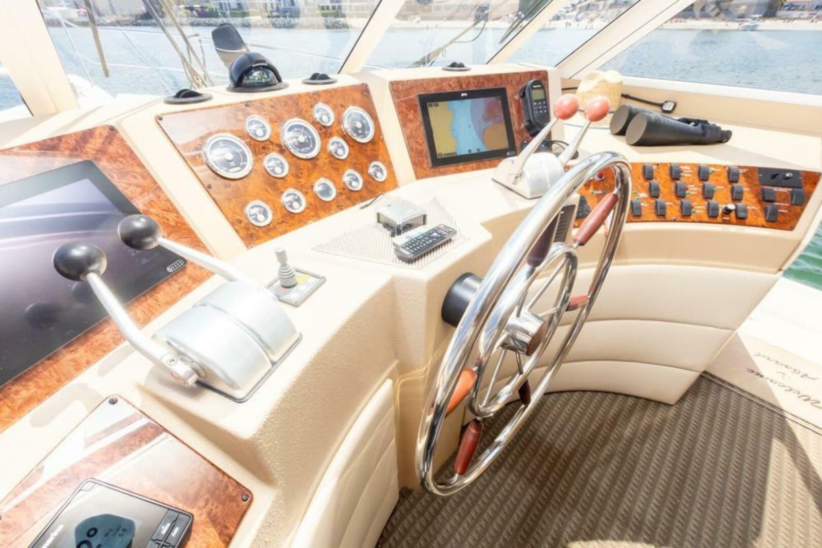 2004 Meridian 490 Pilothouse - Photo 10