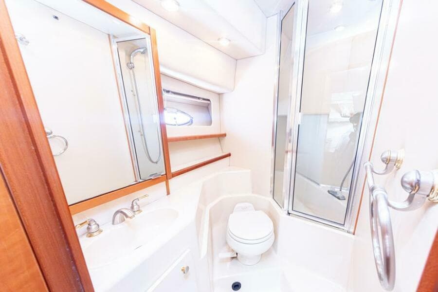 2004 Meridian 490 Pilothouse - Photo 32