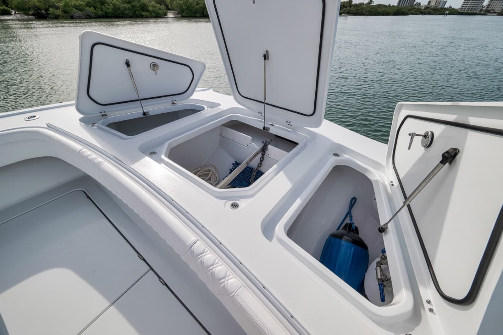 2024 Costa Custom 34 SV - Photo 19