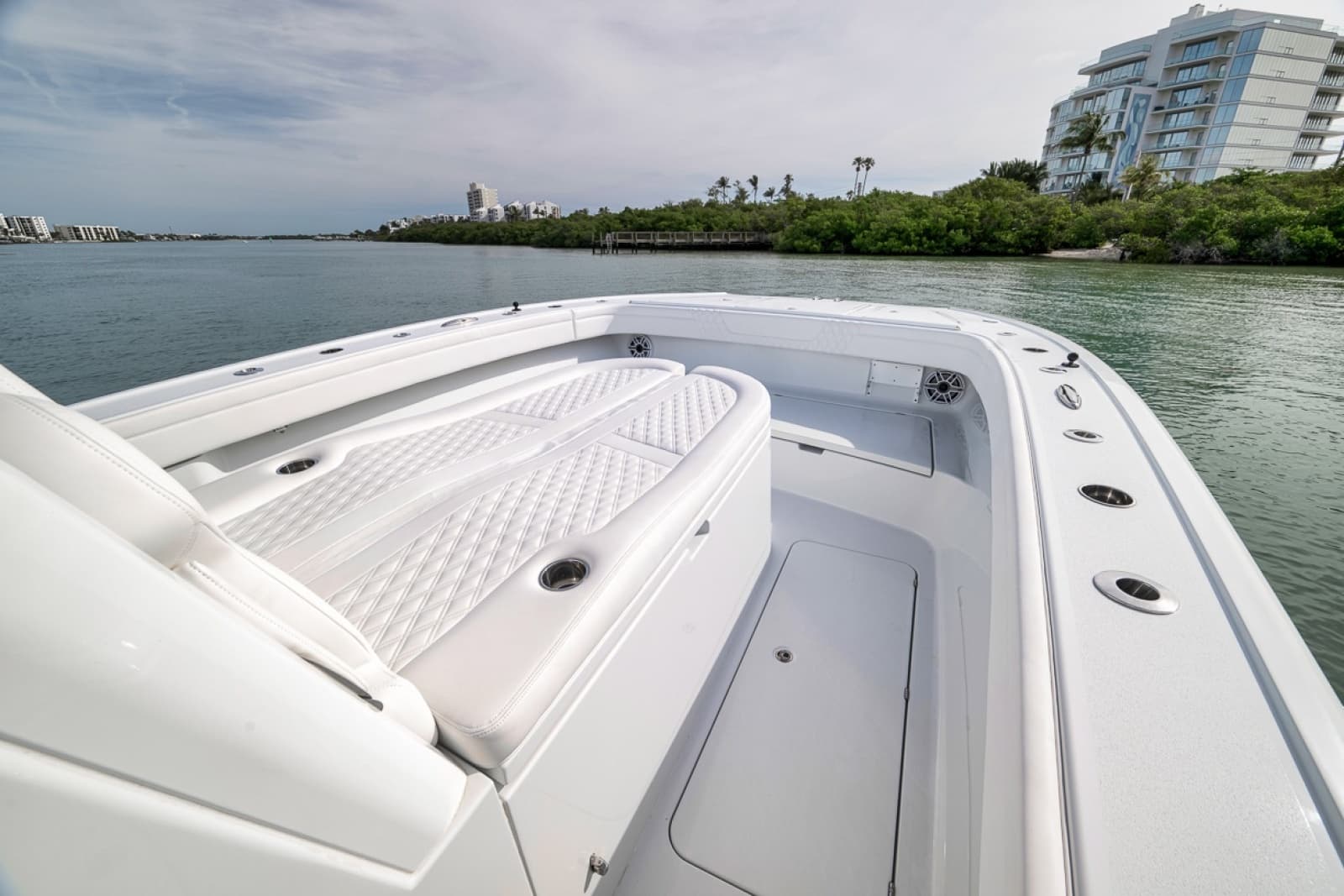 2024 Costa Custom 34 SV - Photo 21