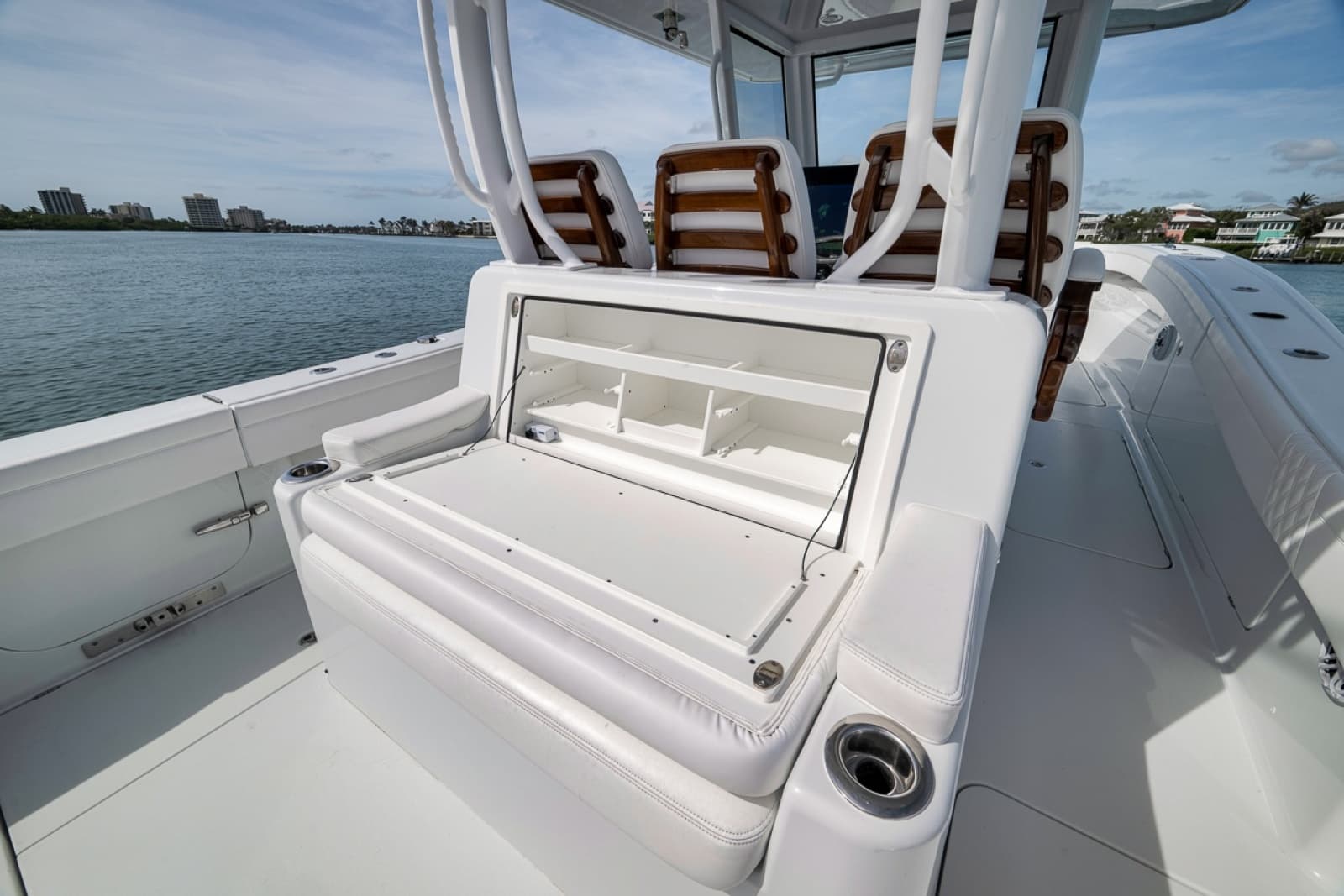 2024 Costa Custom 34 SV - Photo 42