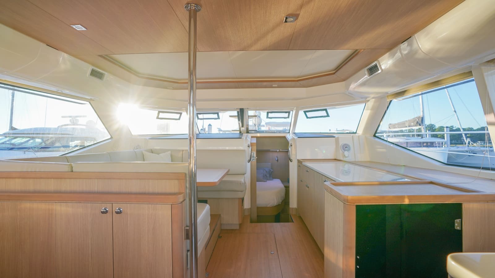 2021 Aquila 44 - Photo 5