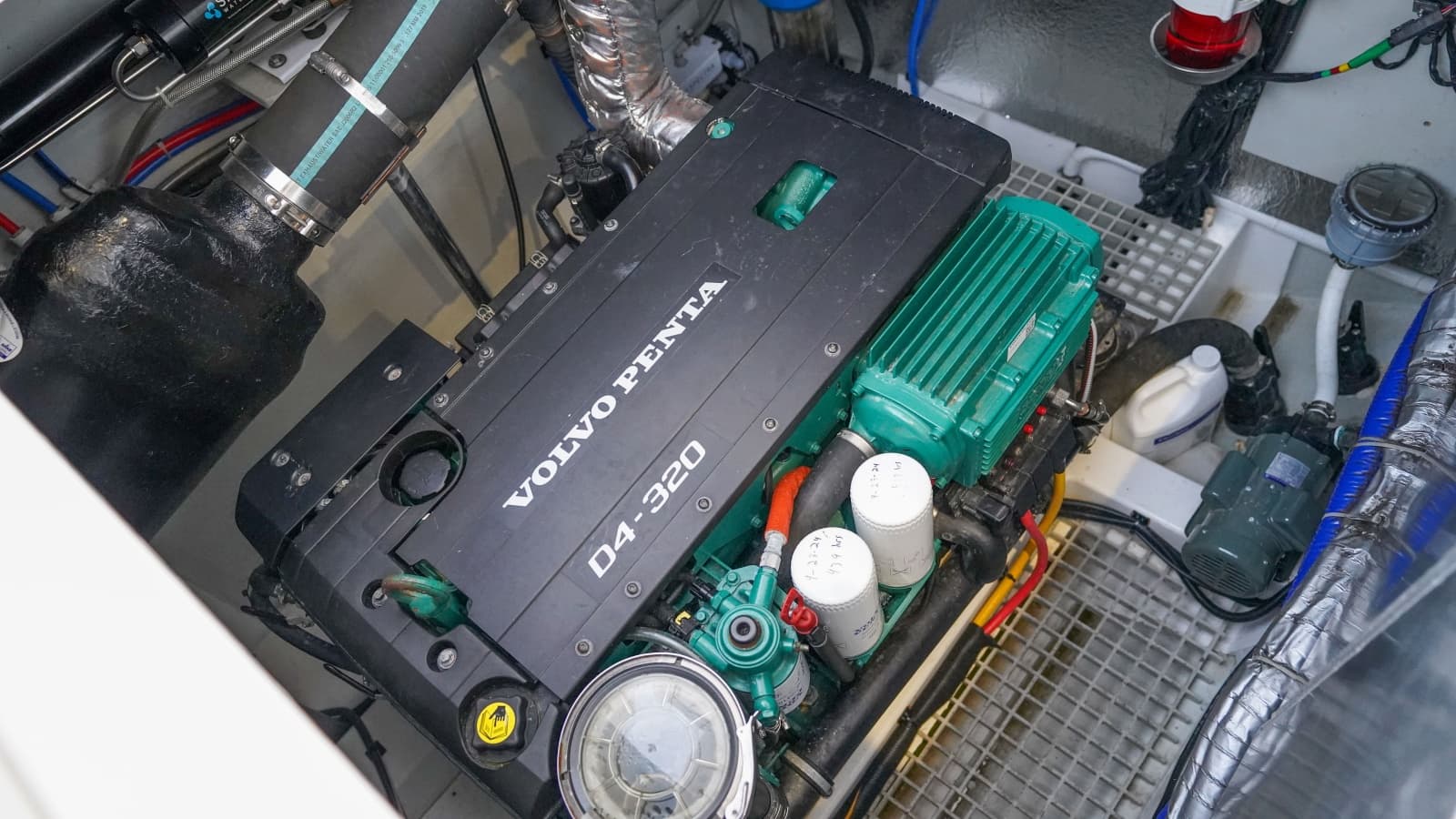 2021 Aquila 44 - Photo 8