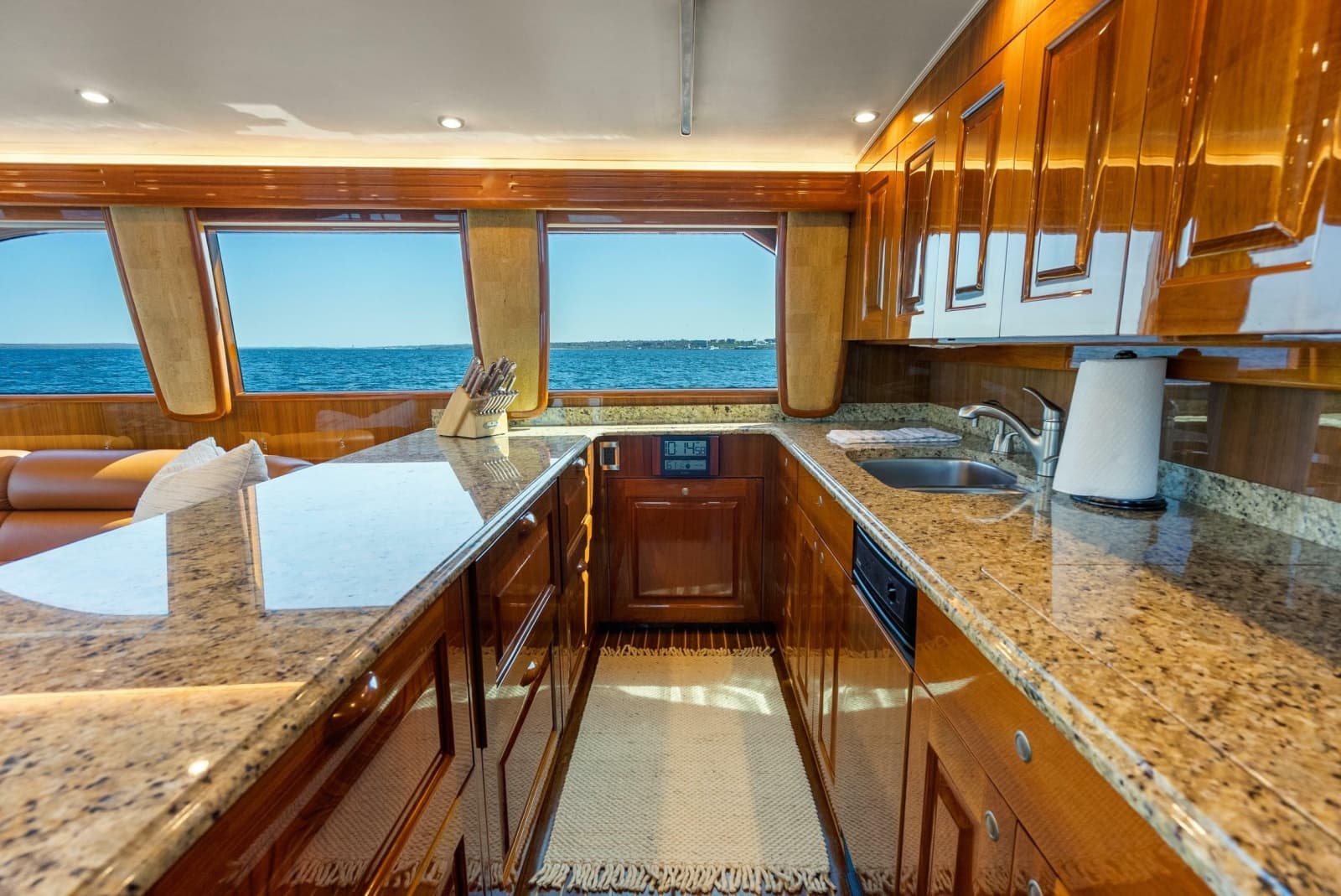 2007 Viking Enclosed Flybridge - Photo 10