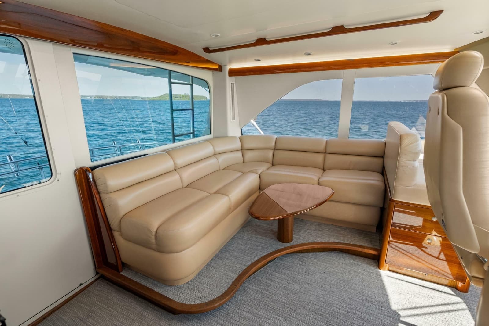 2007 Viking Enclosed Flybridge - Photo 24