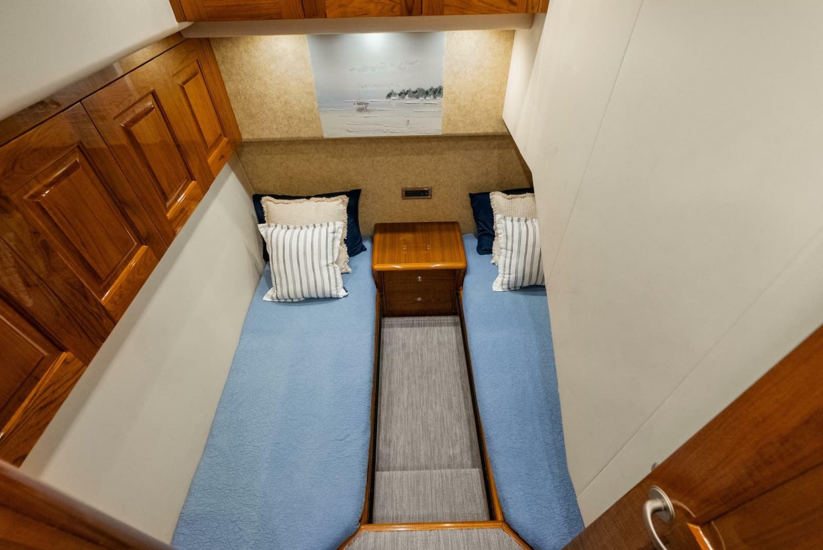 2007 Viking Enclosed Flybridge - Photo 21