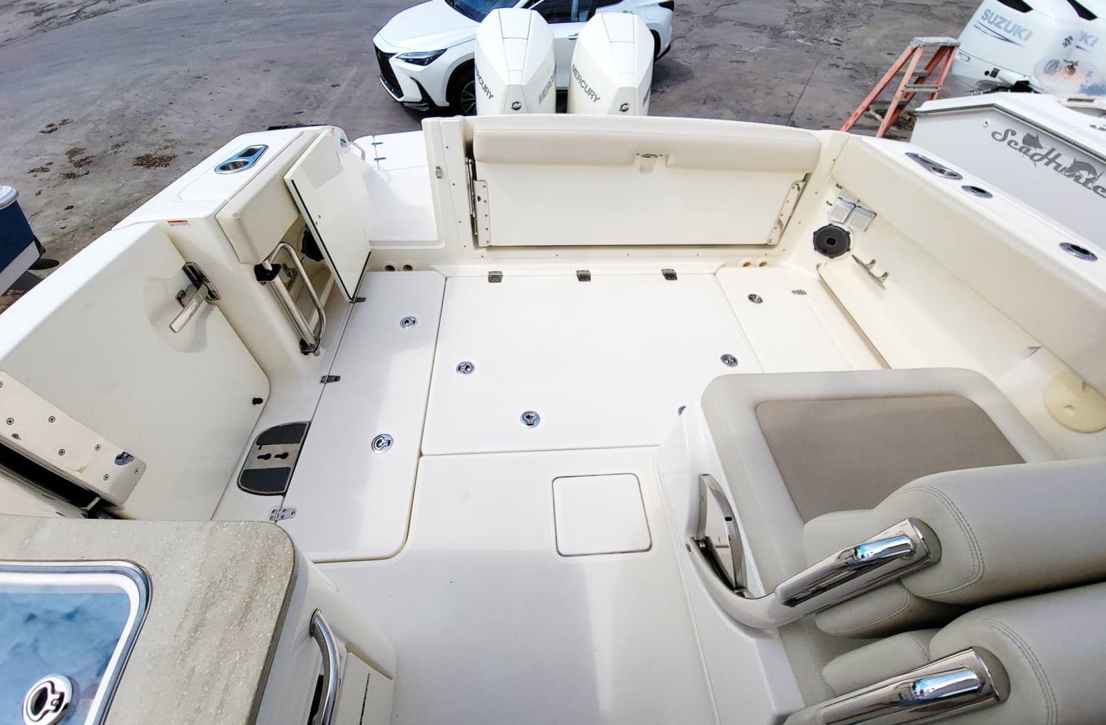 2022 Boston Whaler 320 Vantage - Photo 26