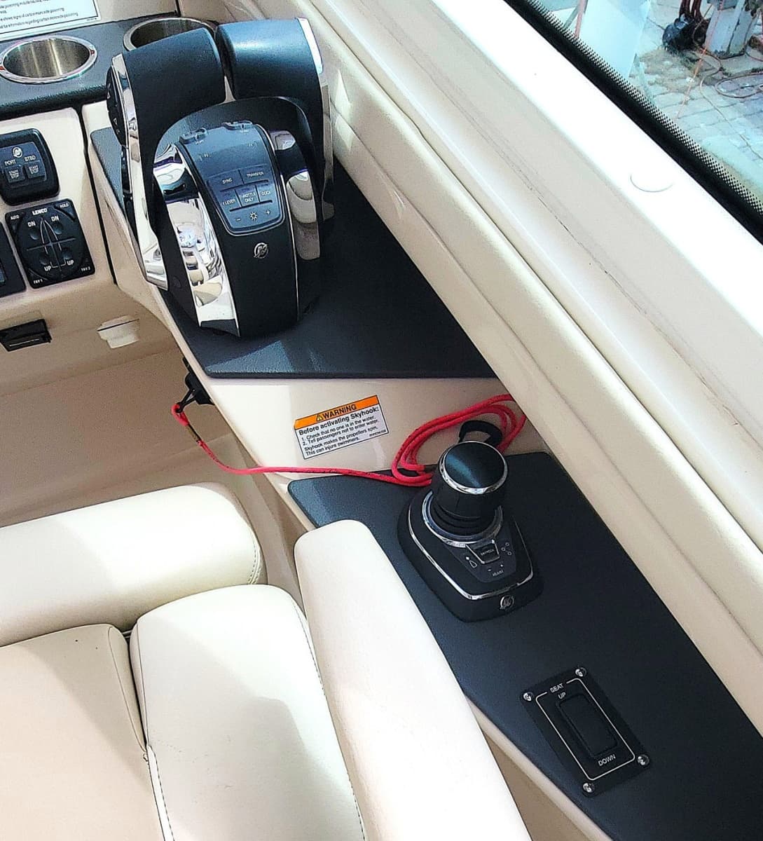 2022 Boston Whaler 320 Vantage - Photo 34