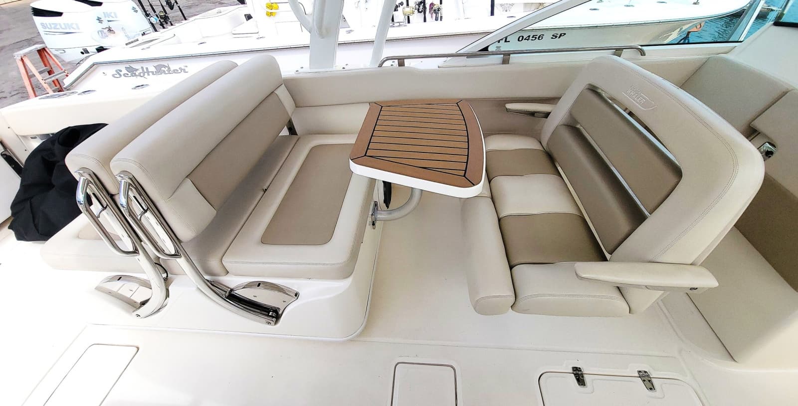 2022 Boston Whaler 320 Vantage - Photo 33