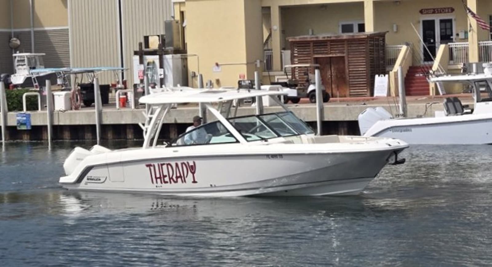 2022 Boston Whaler 320 Vantage - Photo 11