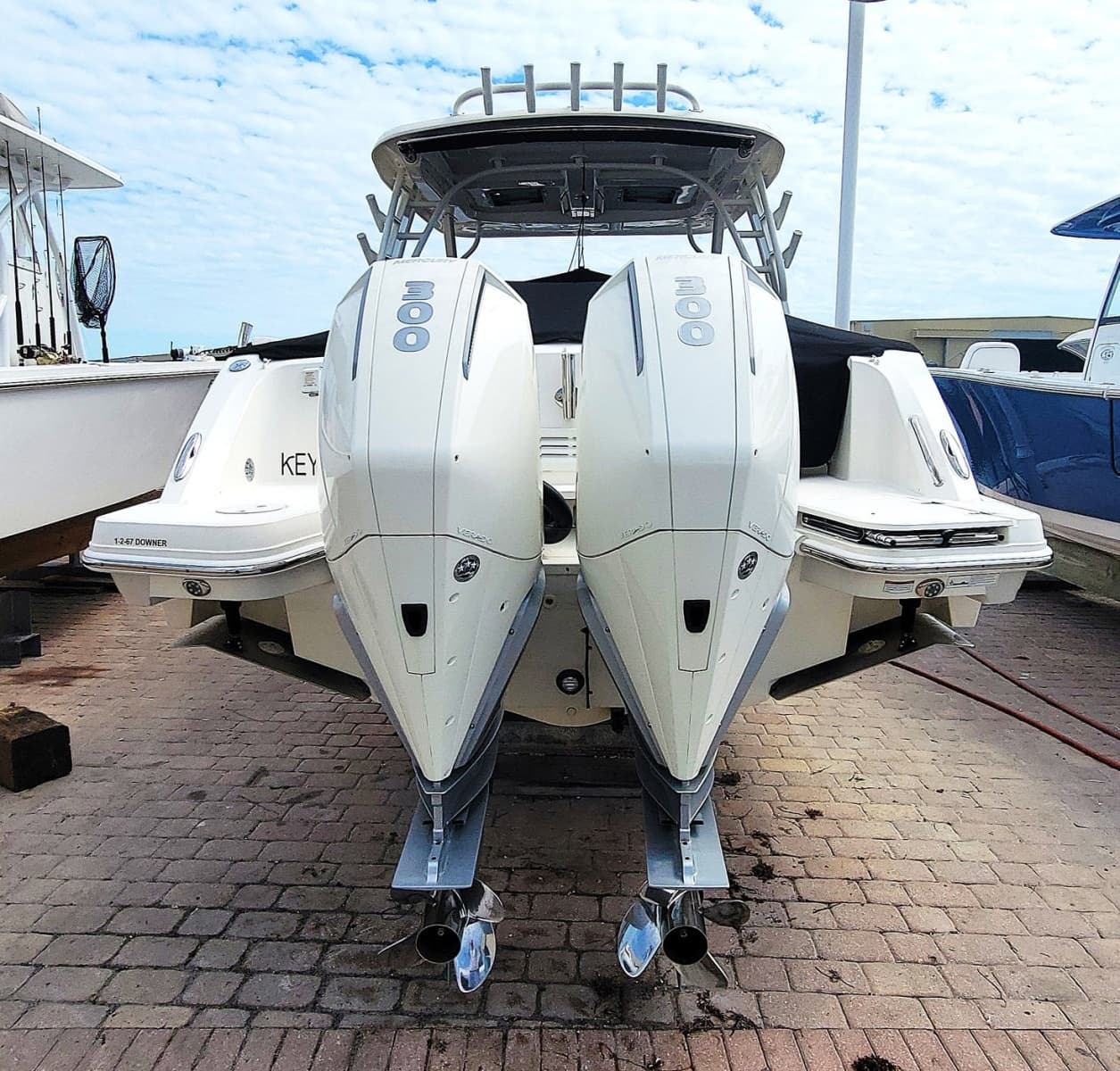 2022 Boston Whaler 320 Vantage - Photo 23