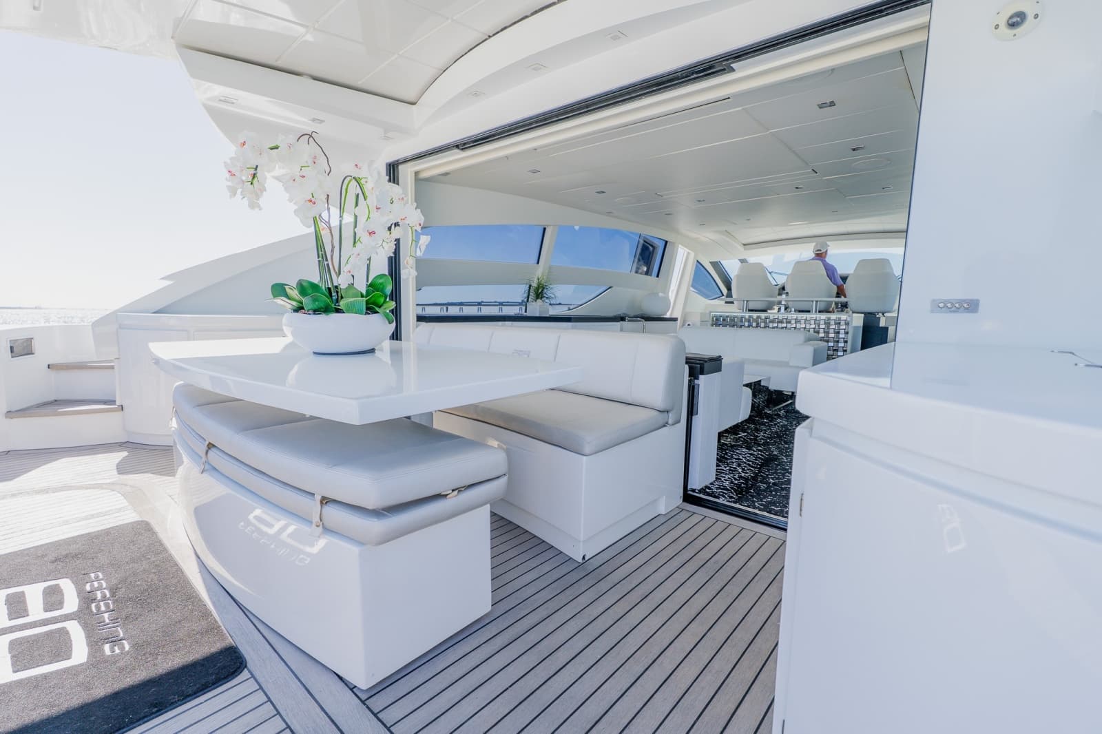 2010 Pershing 80 - Photo 12