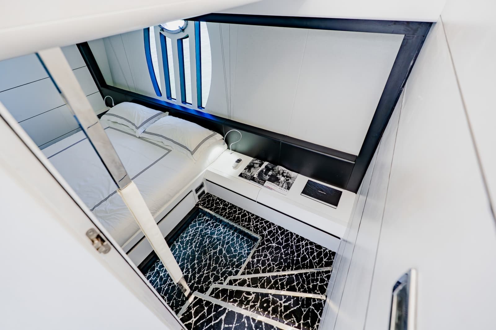 2010 Pershing 80 - Photo 18