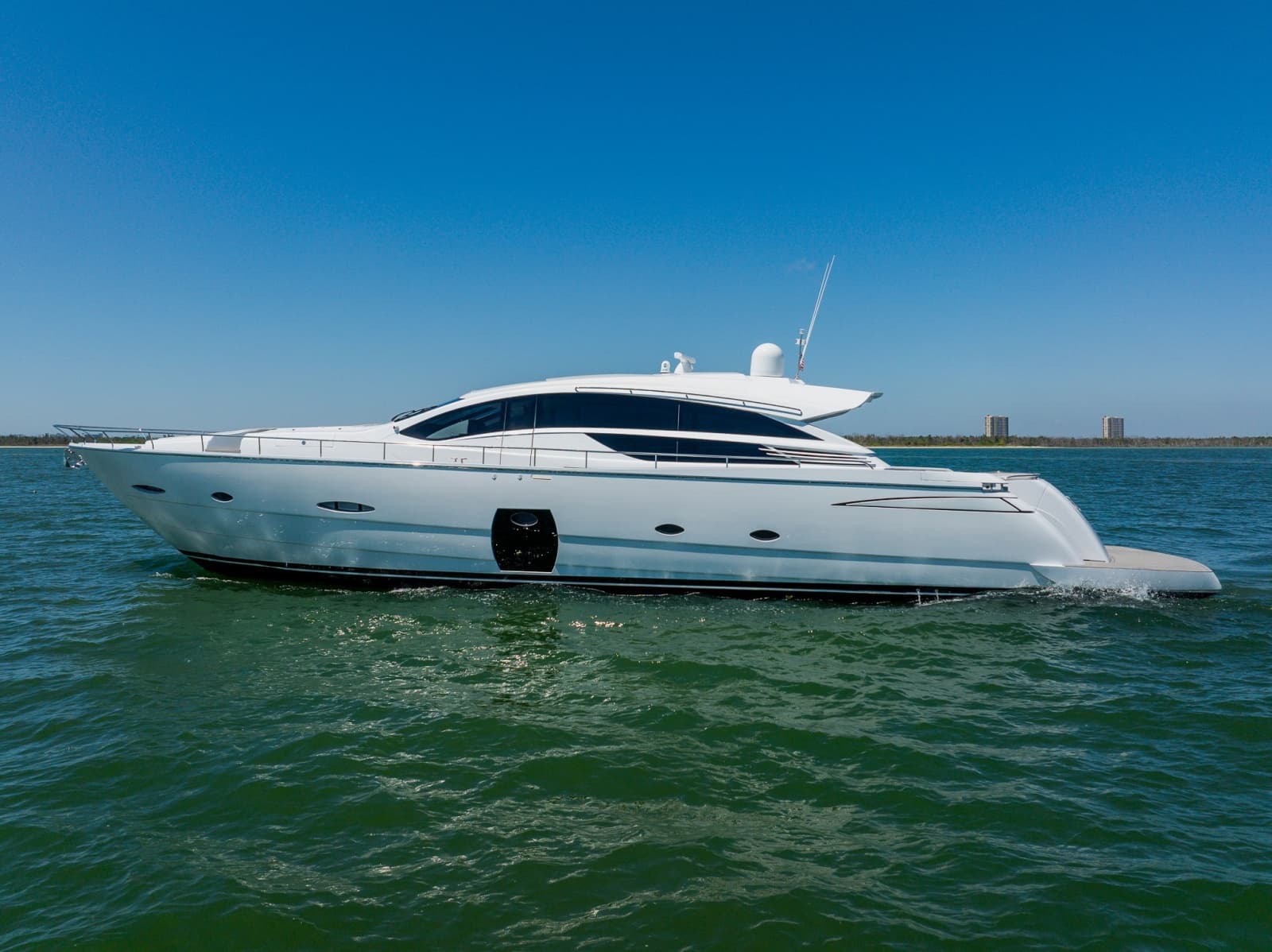 2010 Pershing 80 - Photo 1