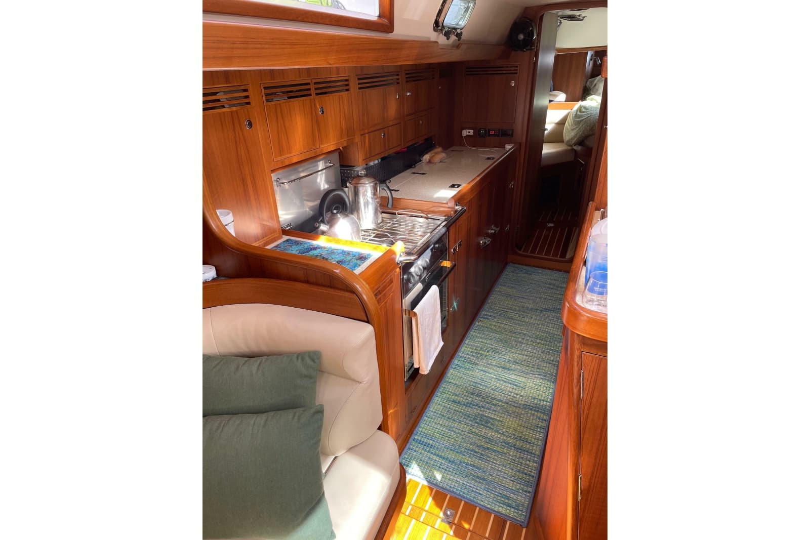 2021 Hylas H46 - Photo 15