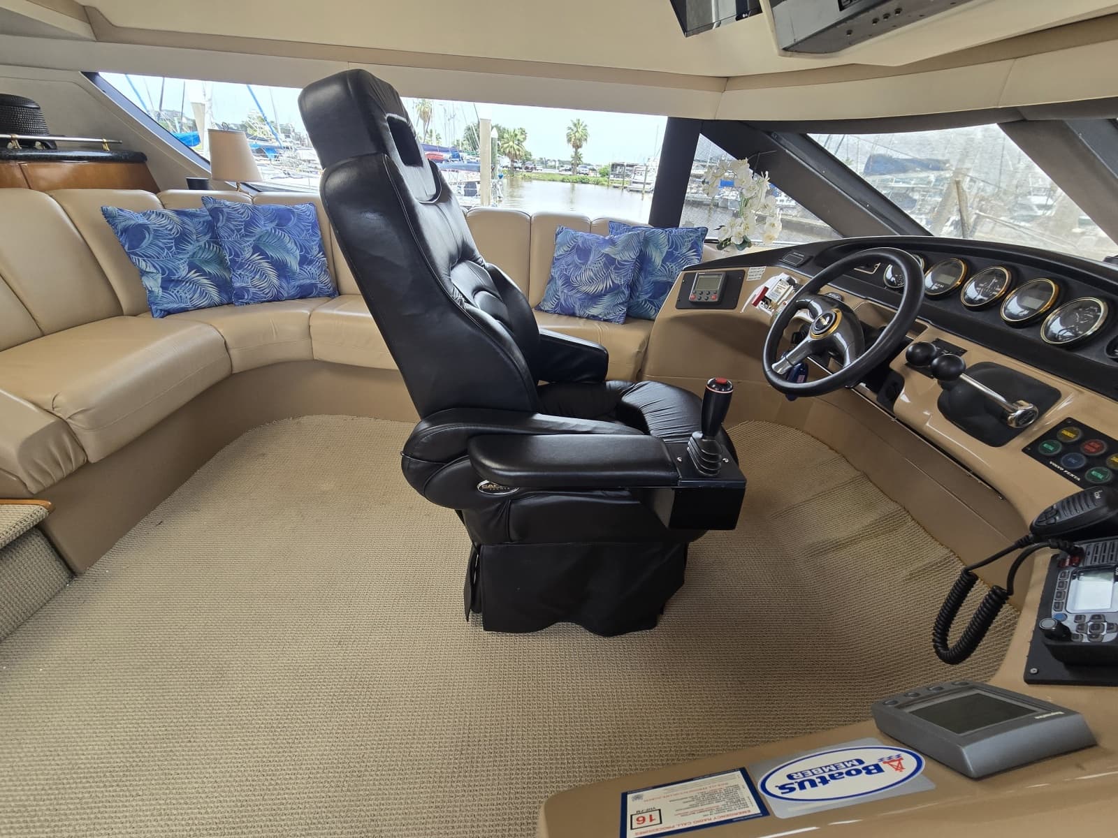 2000 Carver 530 - Photo 41