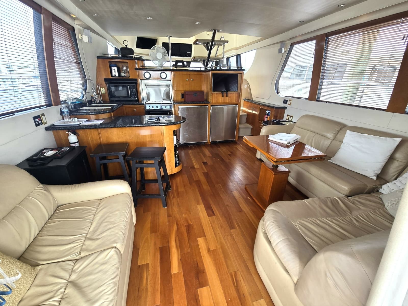 2000 Carver 530 - Photo 27