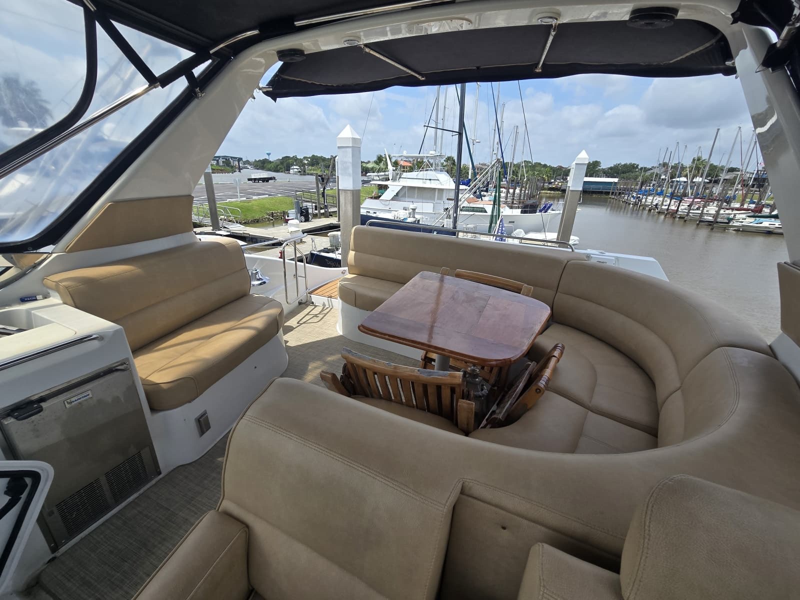 2000 Carver 530 - Photo 48