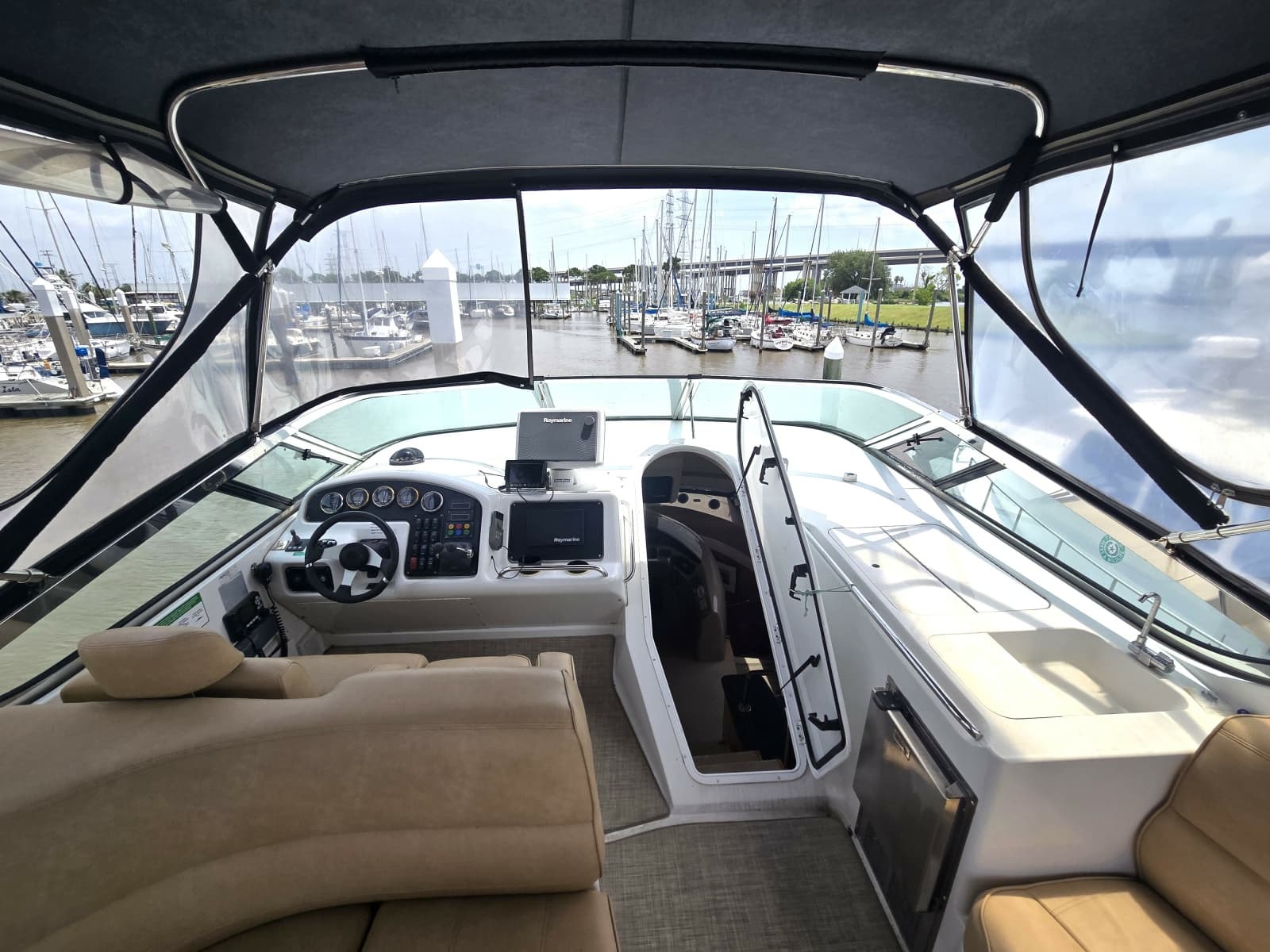 2000 Carver 530 - Photo 45