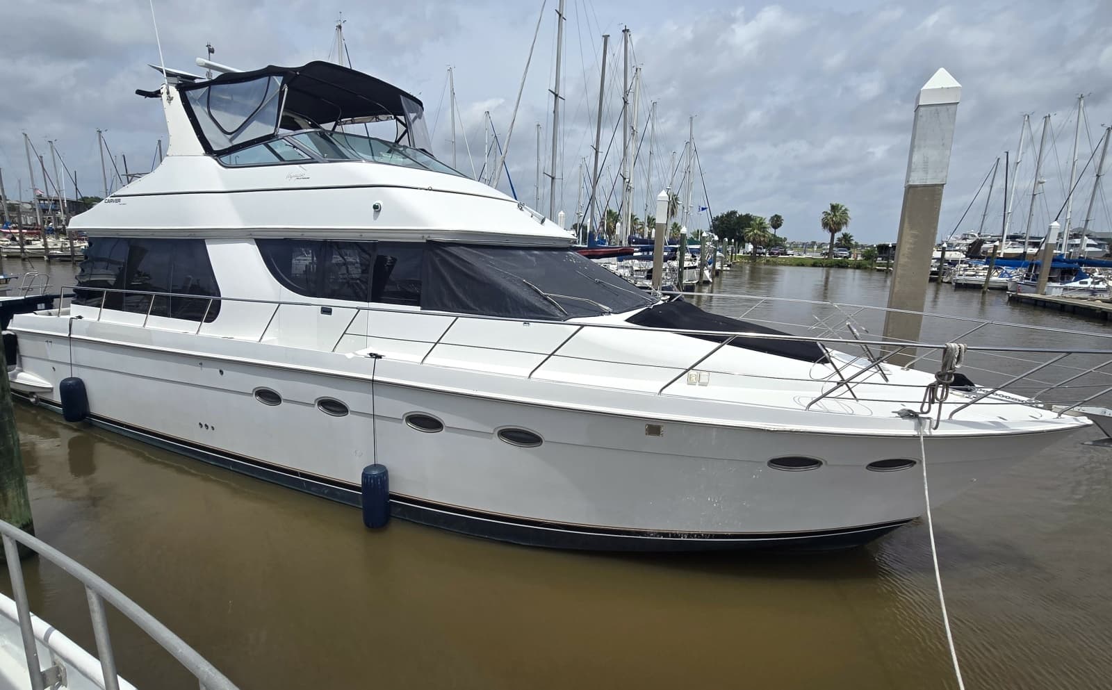 2000 Carver 530 - Photo 13