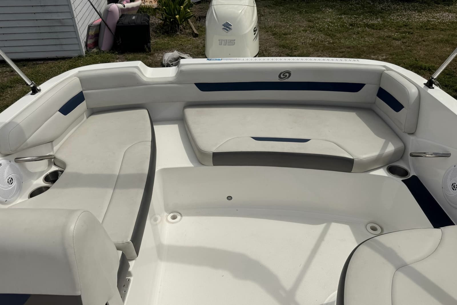2020 Hurricane SunDeck Sport 185 OB - Photo 9