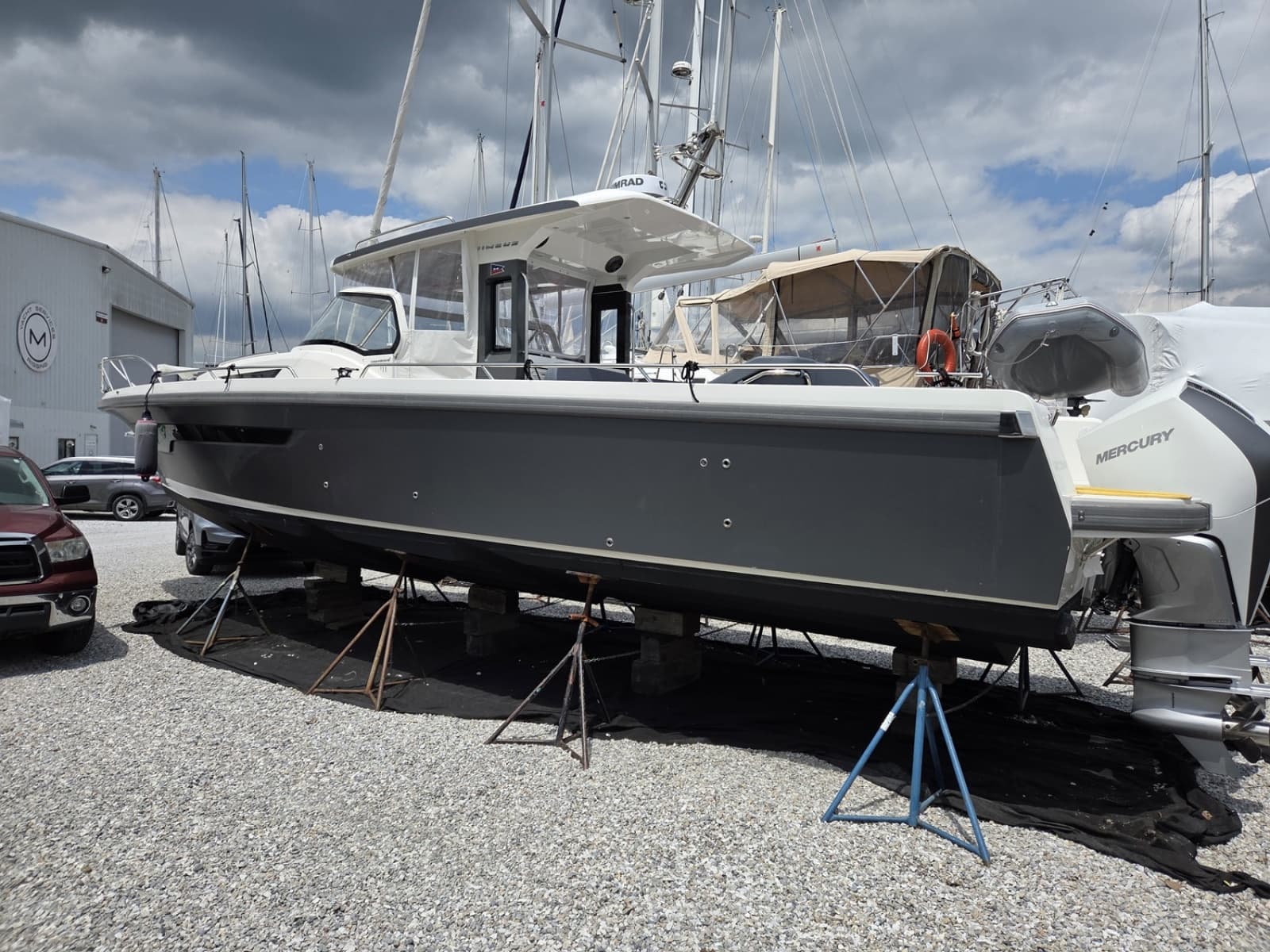 2023 Nimbus Tender 11 - Photo 24