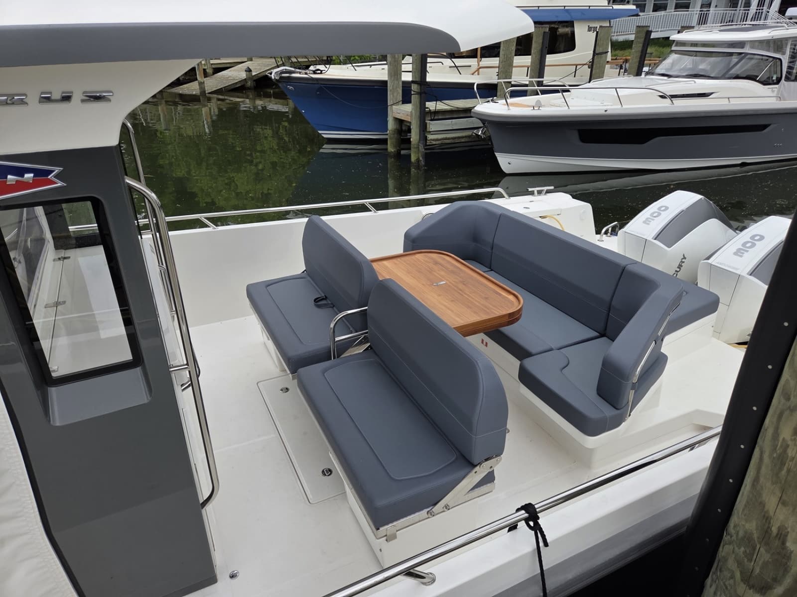 2023 Nimbus Tender 11 - Photo 17