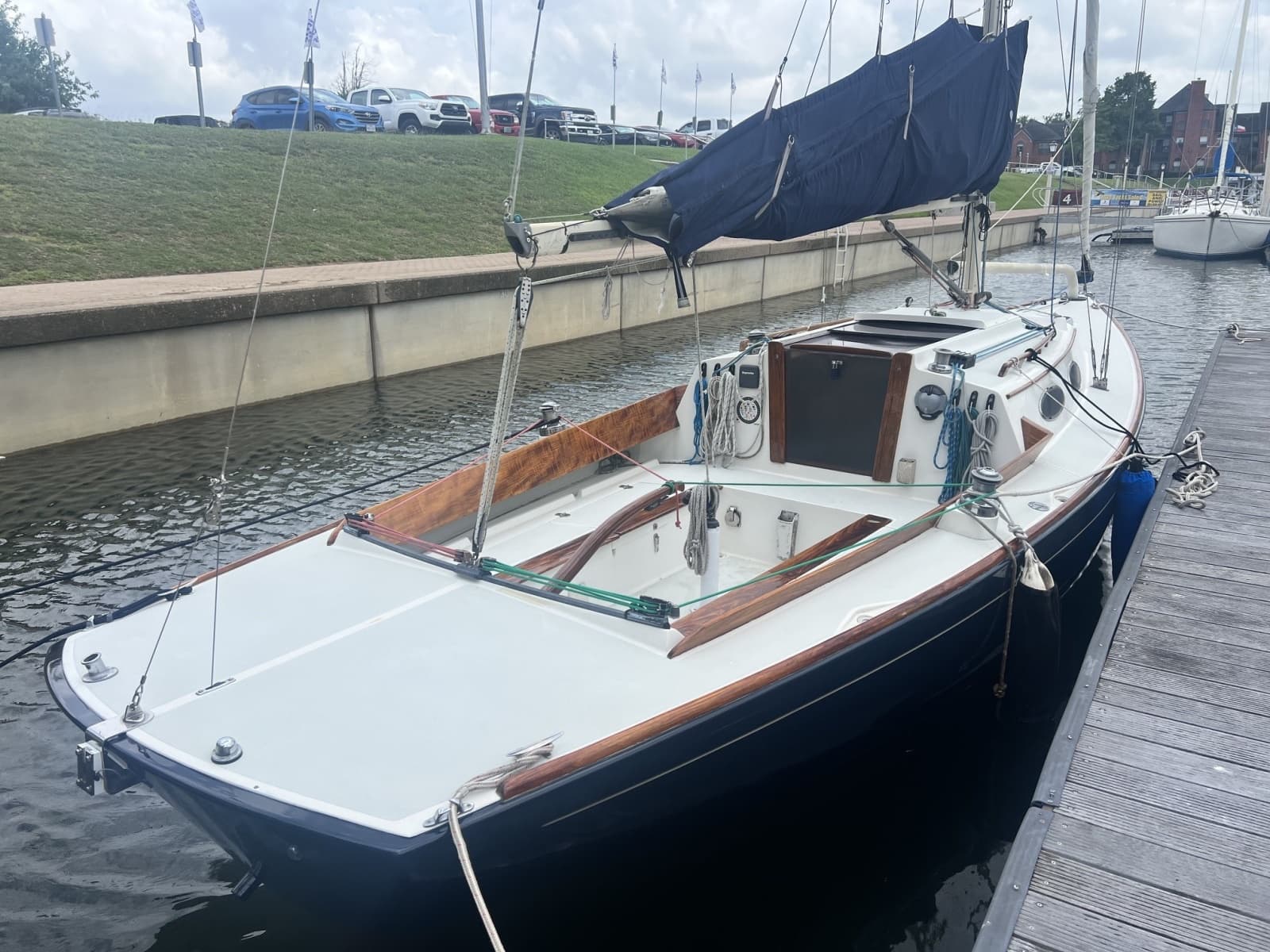 1998 Alerion Express - Photo 9