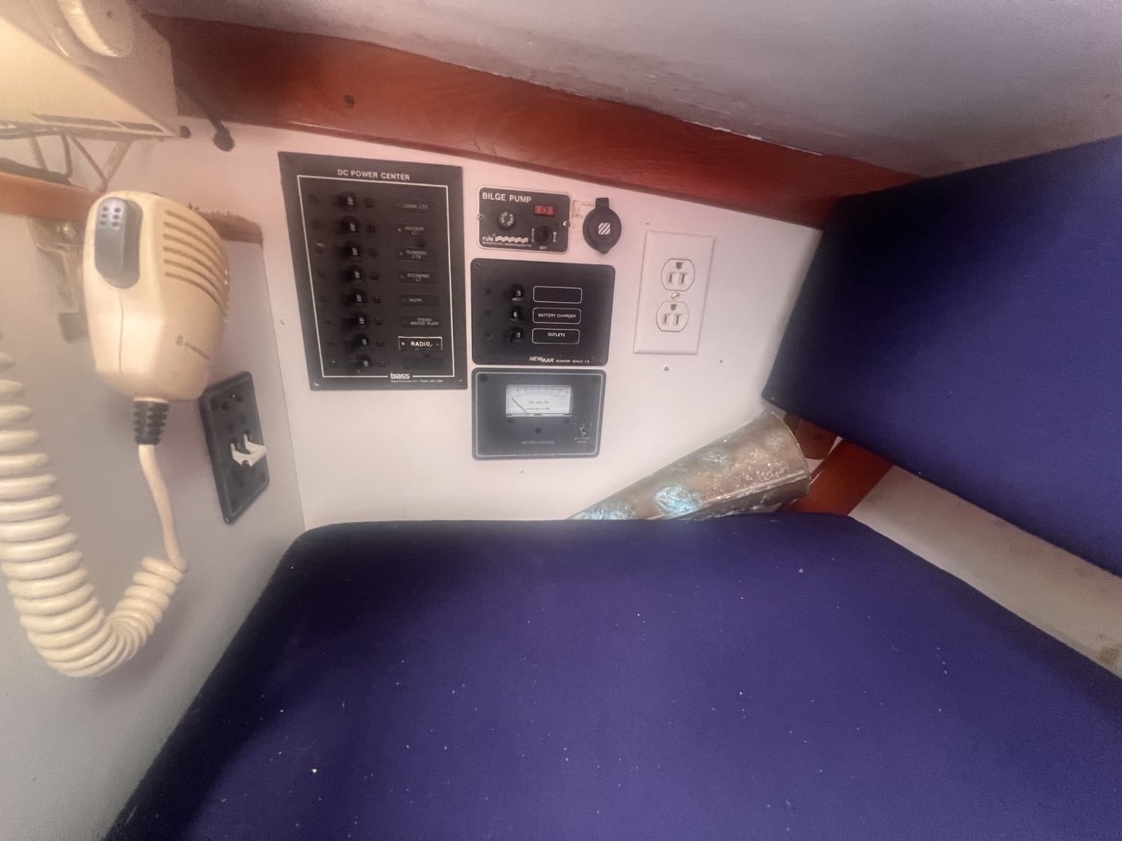 1998 Alerion Express - Photo 30