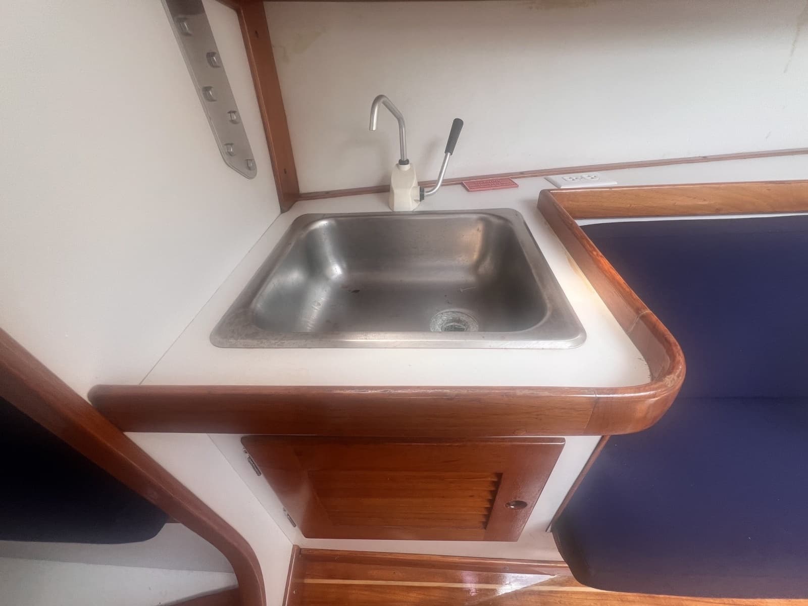 1998 Alerion Express - Photo 28