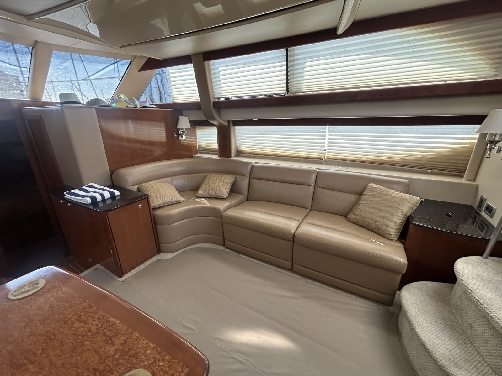 2007 Meridian 368 Motoryacht - Photo 19
