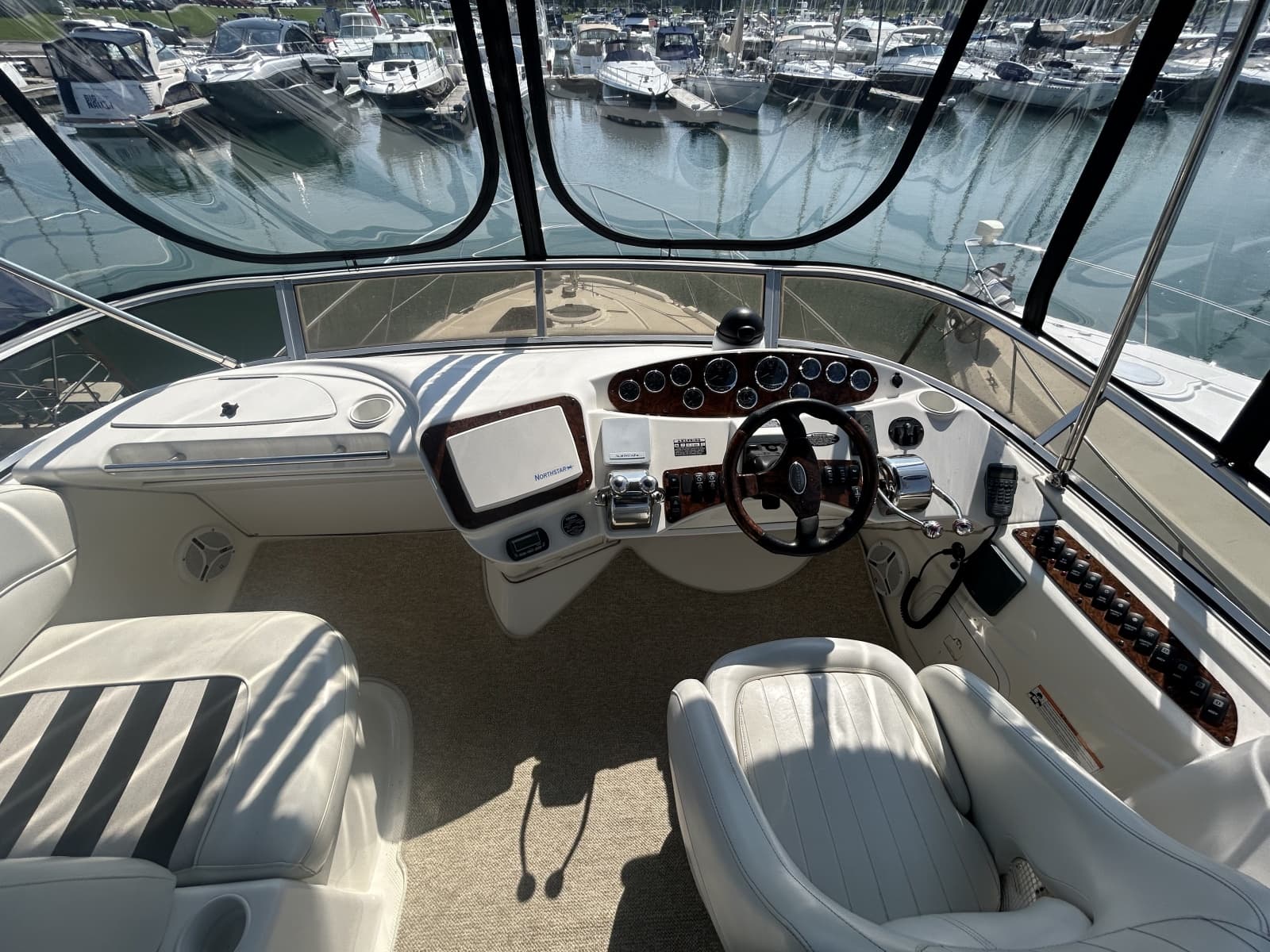 2007 Meridian 368 Motoryacht - Photo 10