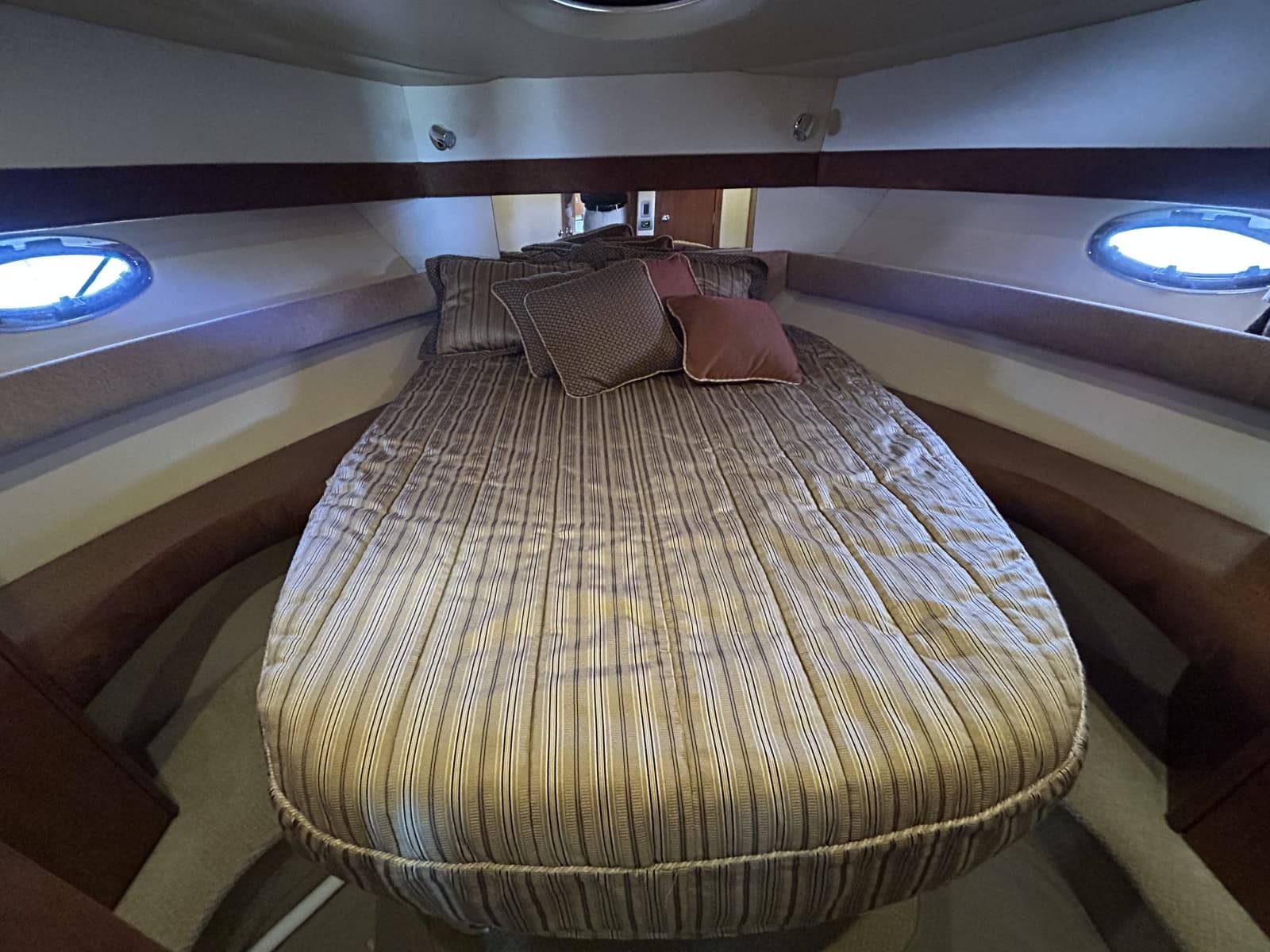 2007 Meridian 368 Motoryacht - Photo 28