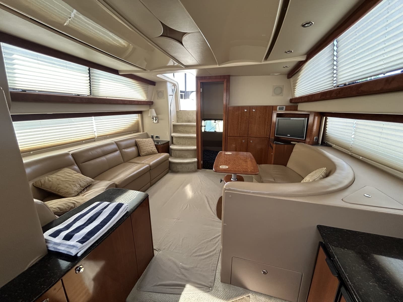 2007 Meridian 368 Motoryacht - Photo 32