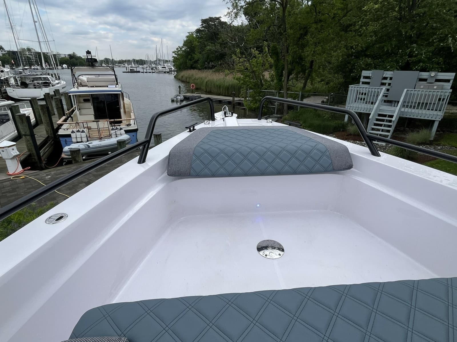 2025 Axopar 37 Sun Top - Photo 25