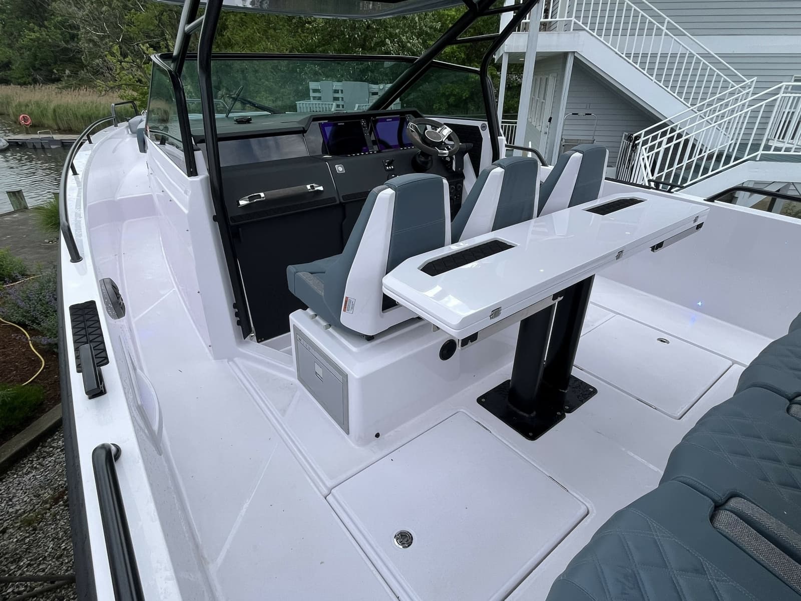2025 Axopar 37 Sun Top - Photo 46