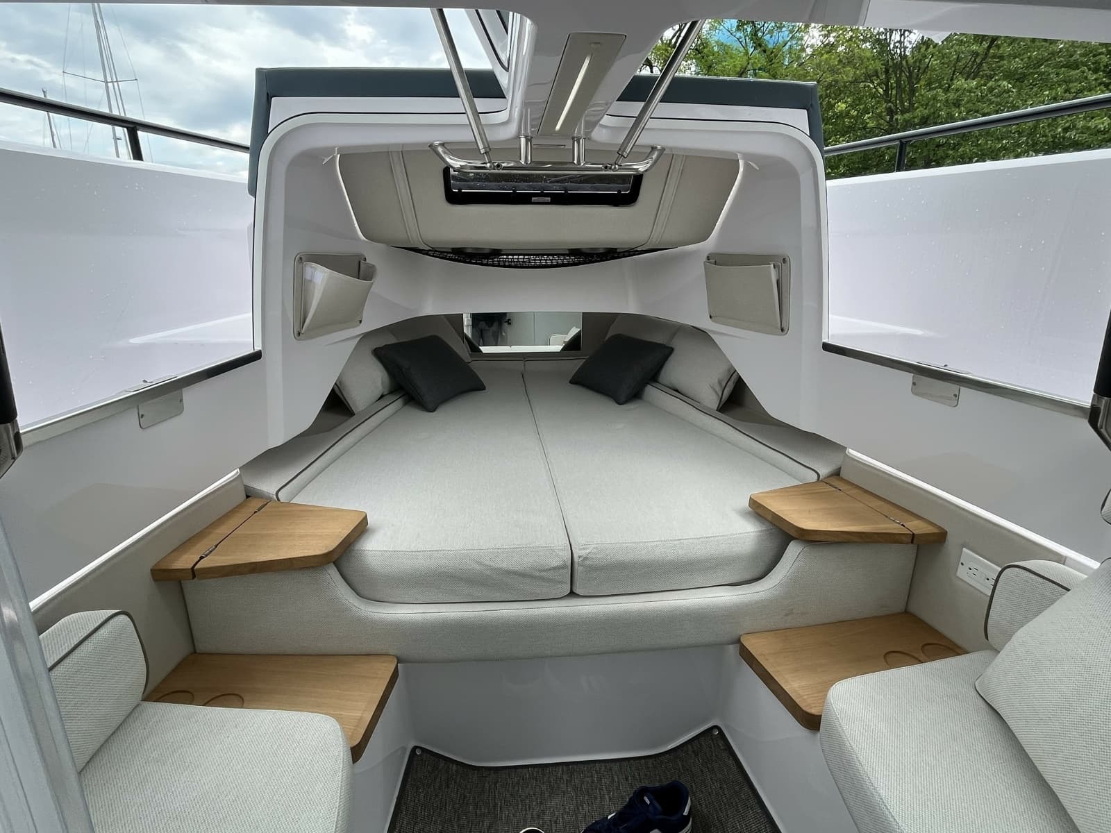 2025 Axopar 37 Sun Top - Photo 50