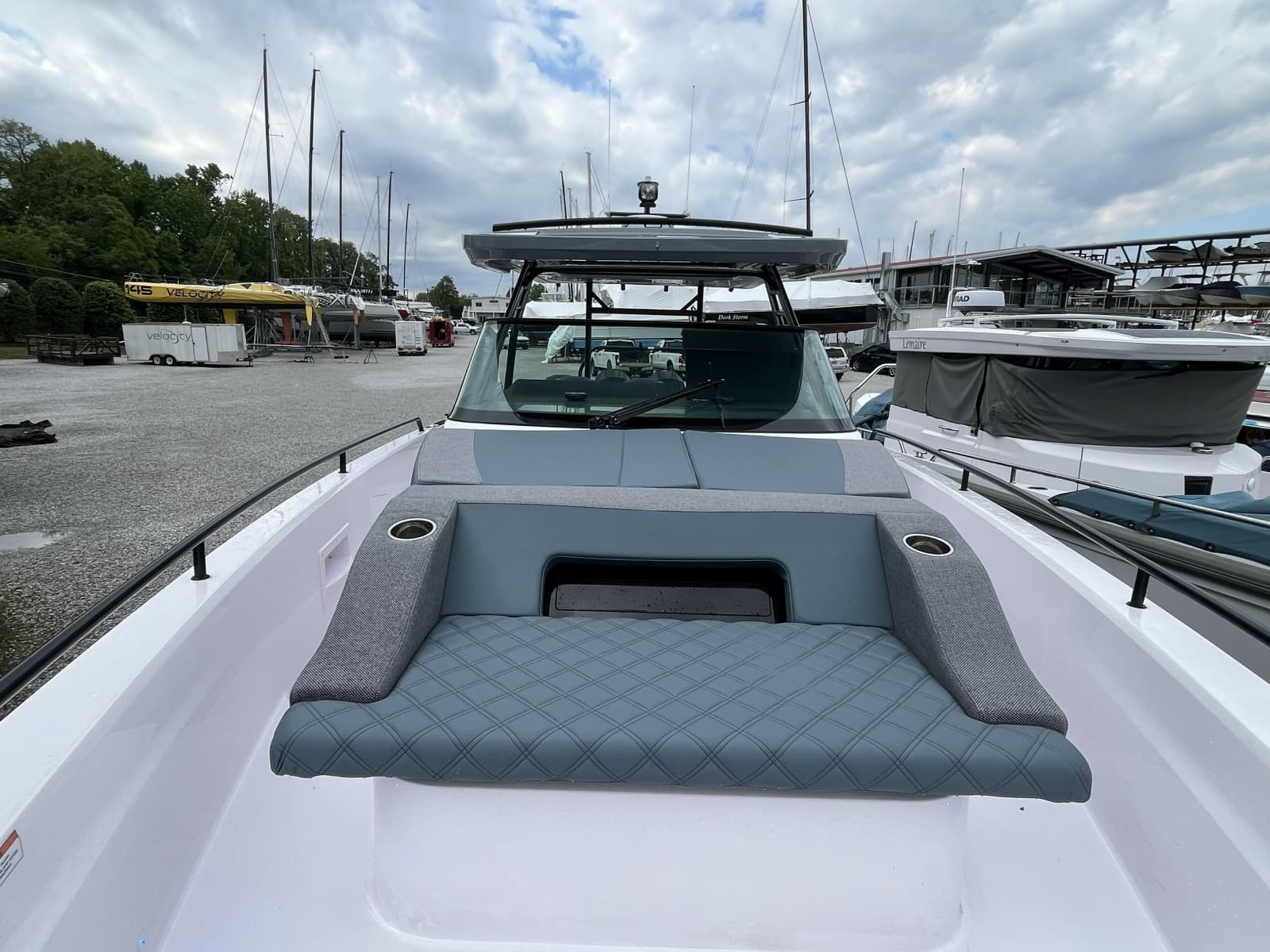 2025 Axopar 37 Sun Top - Photo 24