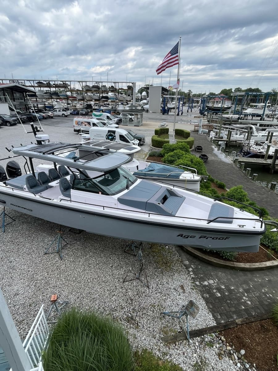 2025 Axopar 37 Sun Top - Photo 14