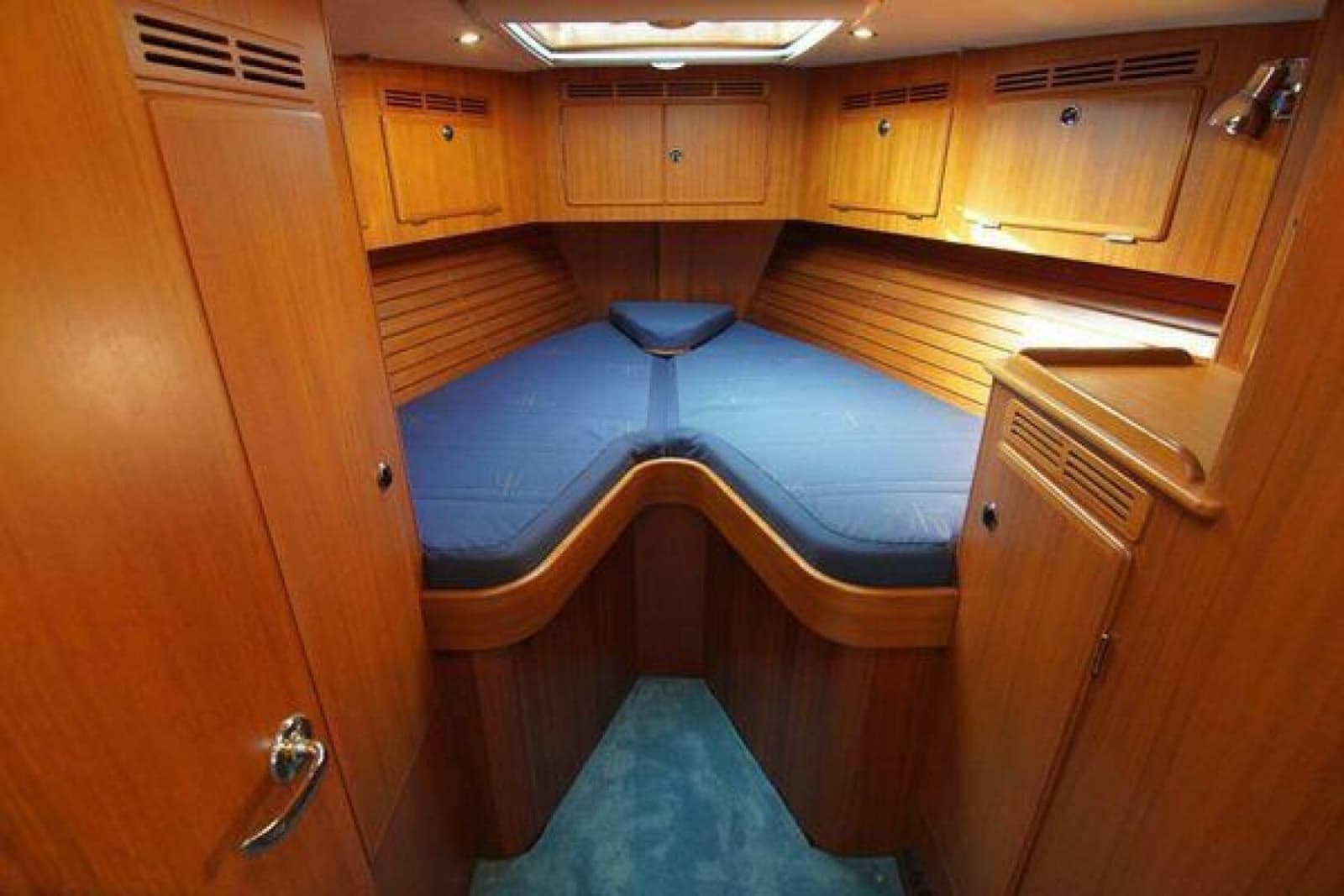 2002 Hallberg-Rassy 53 - Photo 34