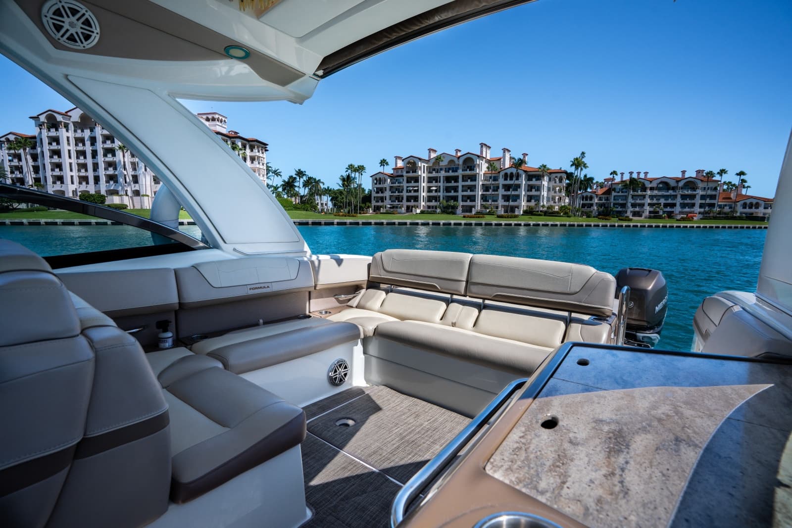 2018 Formula 350 Crossover Bowrider - Photo 28