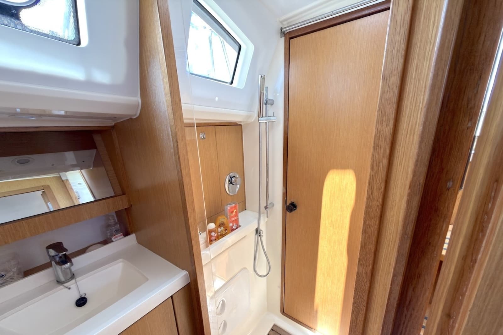 2013 Bavaria Vision 46 - Photo 43