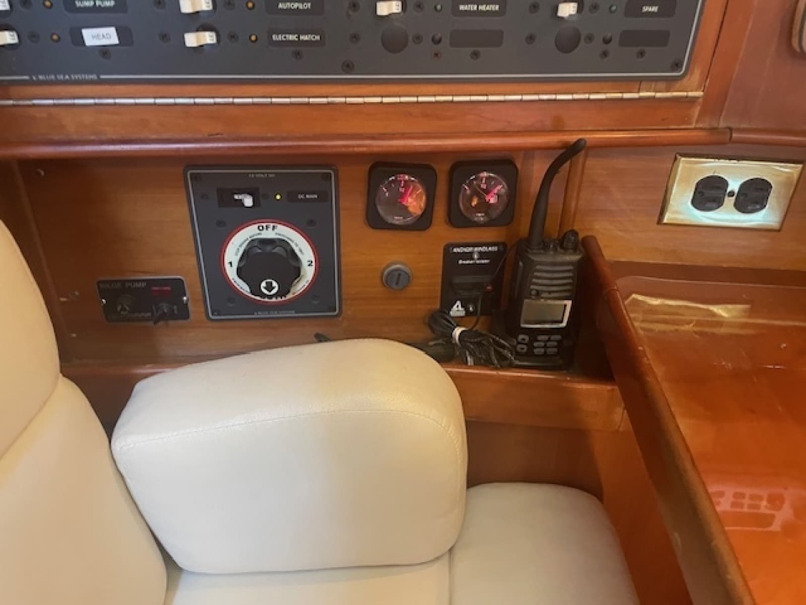 2001 Tartan 3700 - Photo 9