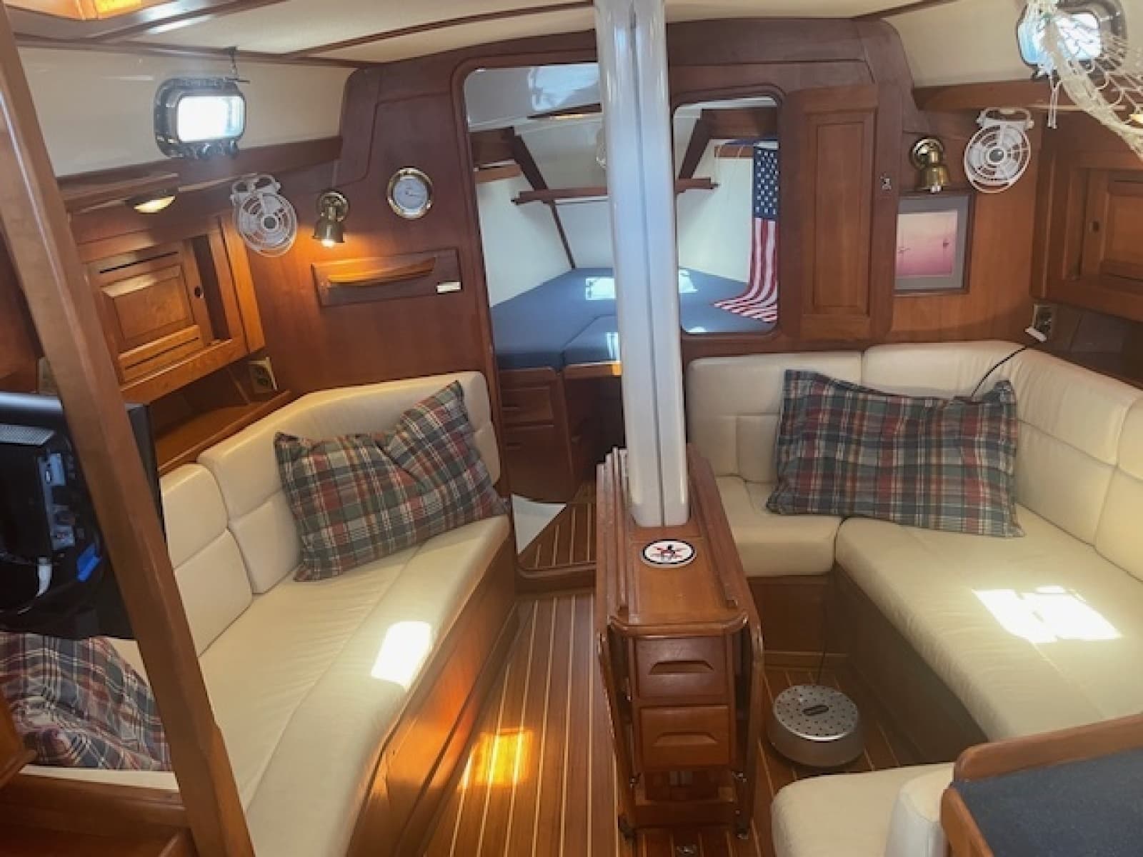 2001 Tartan 3700 - Photo 2