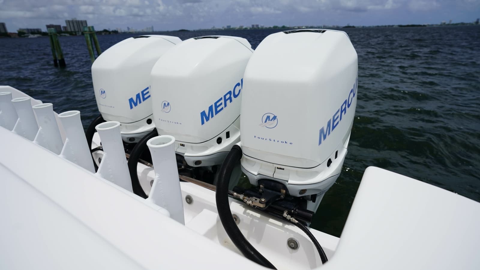 2015 Intrepid  - Photo 11