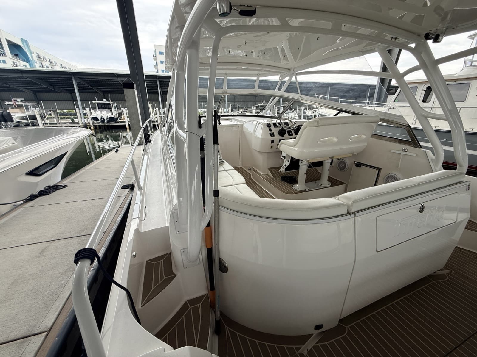 2016 Intrepid  - Photo 17