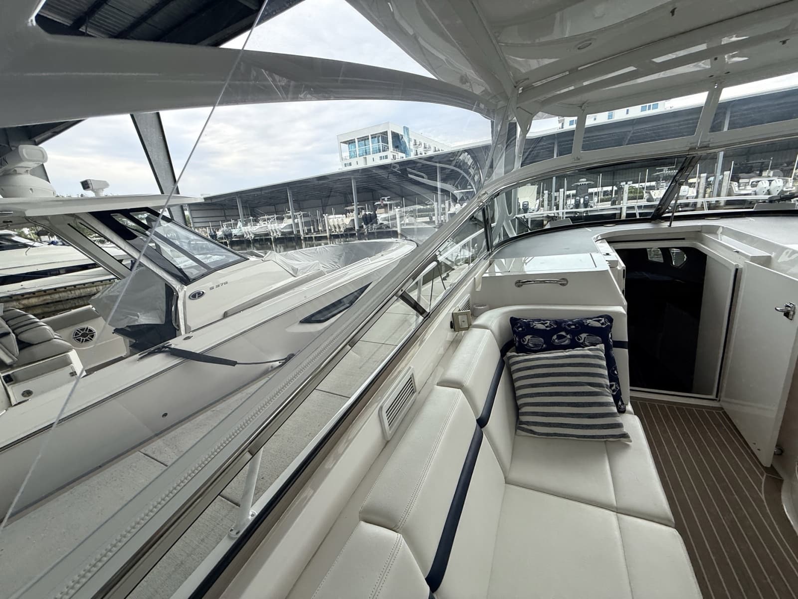 2016 Intrepid  - Photo 16