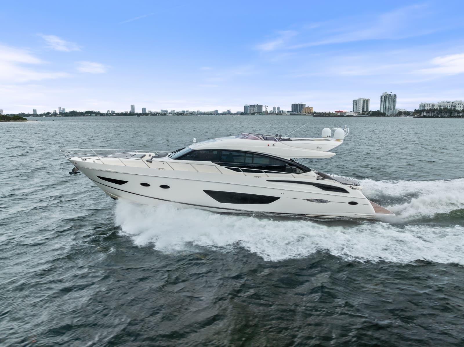 2014 Princess S72 - Photo 37