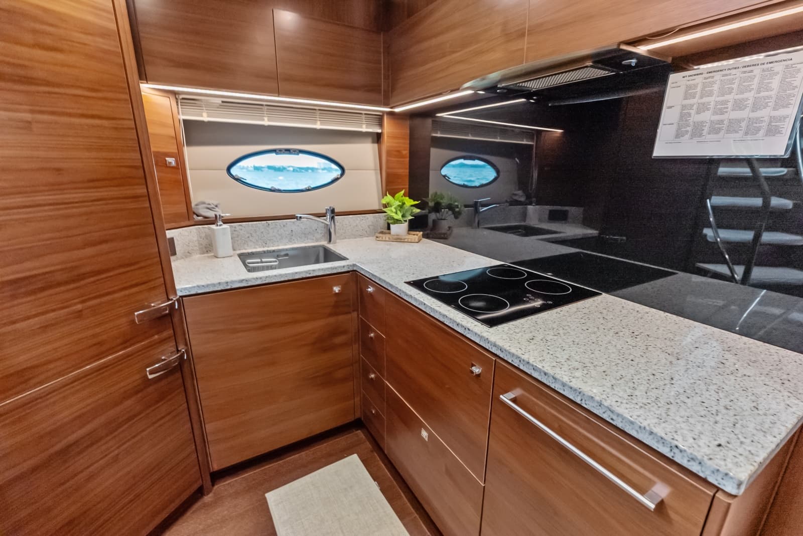 2014 Princess S72 - Photo 161