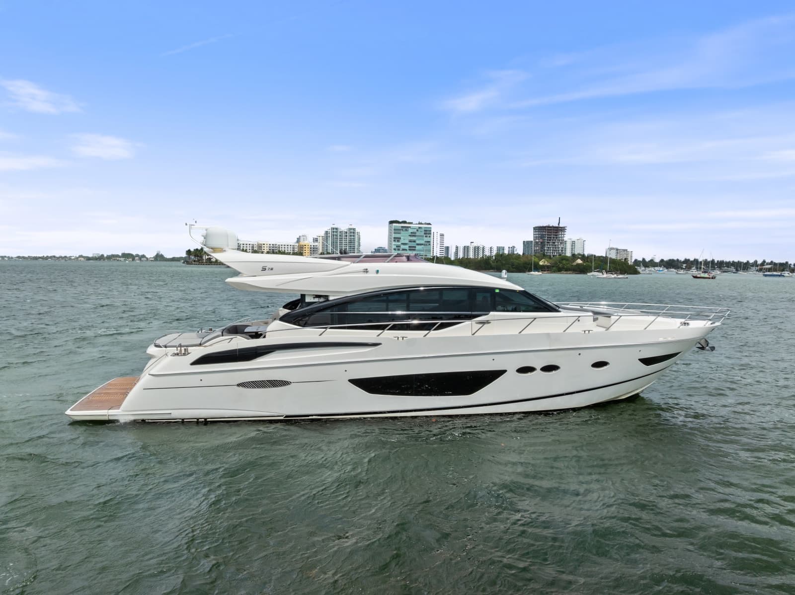 2014 Princess S72 - Photo 21